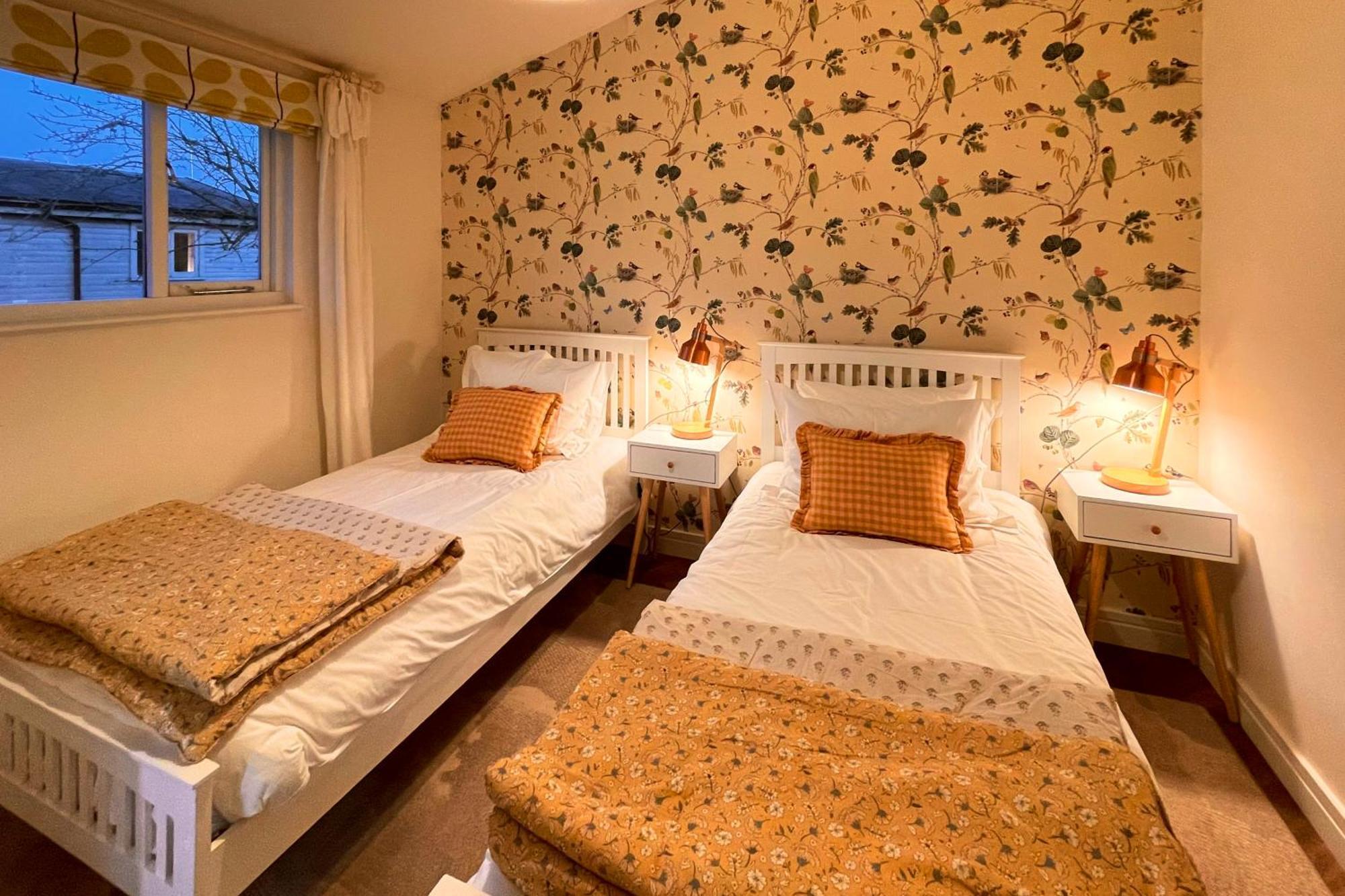Woodpecker Lodge - Brook Meadow - Sleeps 4 Plus 2 - No Pets Market Harborough Exterior photo